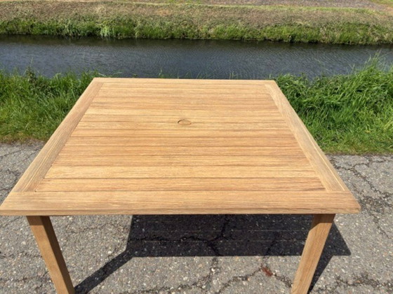 Image 1 of Royal Botania Premium zware teakhouten tuintafel 140x140cm 