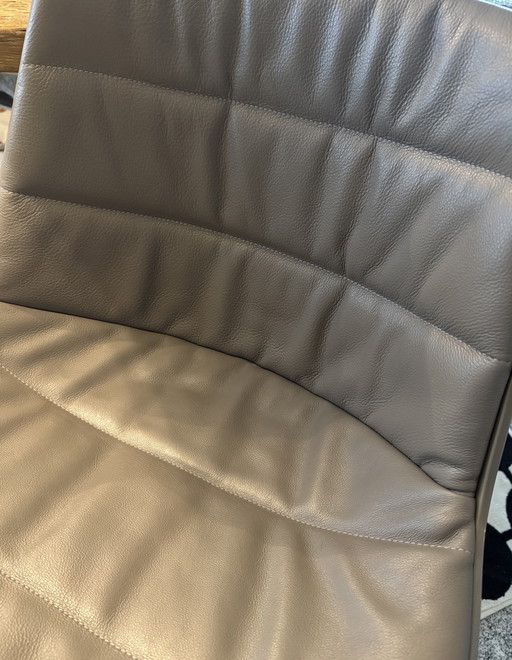 MDF Italia Flow Chair/Sedia girevole con seduta in pelle