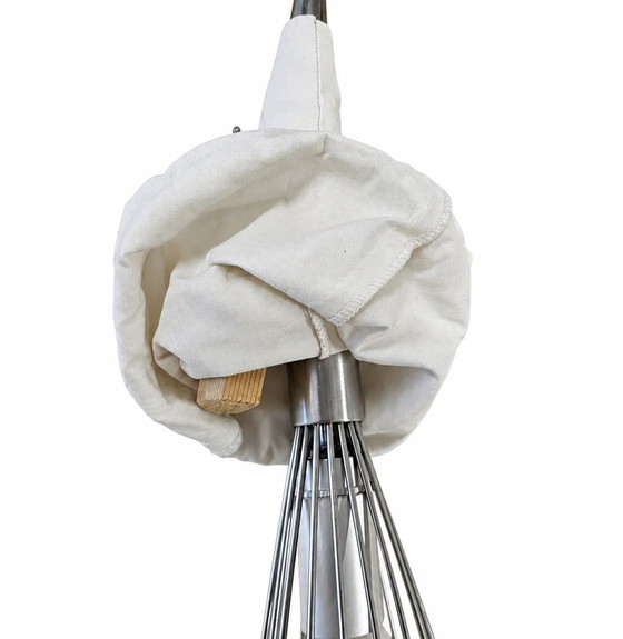 Hand whisk lamp vintage / 1970s – Reading Lamp (photo 7 of 9)