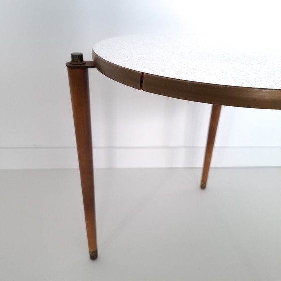 Image 1 of Vintage bijzettafel rond mid century modern design jaren 70