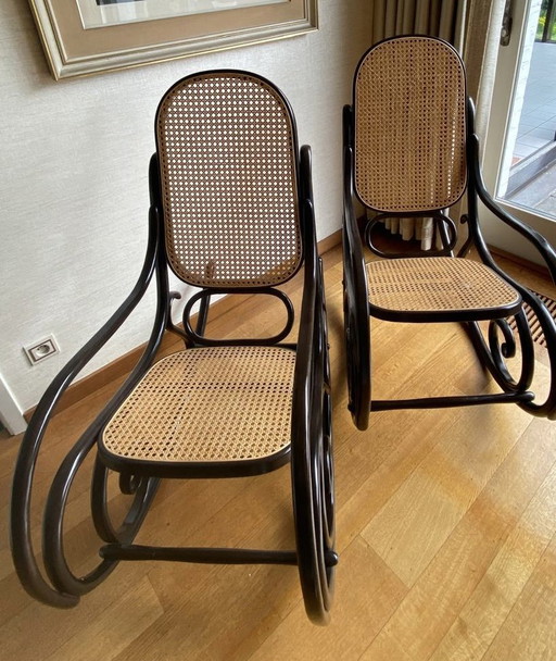 Splendido set di 2 sedie a dondolo vintage Thonet (1987) – Condizioni eccellenti – schommelstoelen, Wood, Rattan