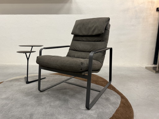 Leolux Indra Plus armchair Alcantara Ombra