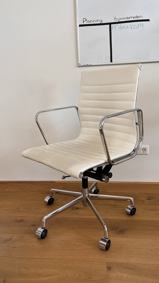 34 bureaustoelen