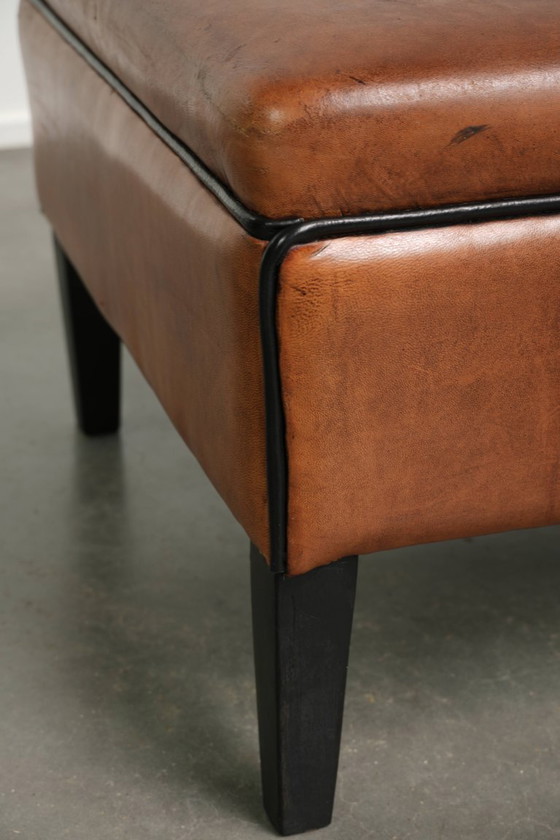 Versatile sheepskin leather footstool/pouf in a warm cognac color – Footstools & poufs, Klassiek (photo 10 of 10)