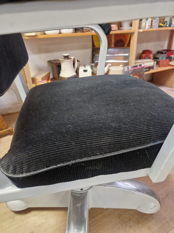 Image 1 of Silla de escritorio destacada ODA Ahrend 1833