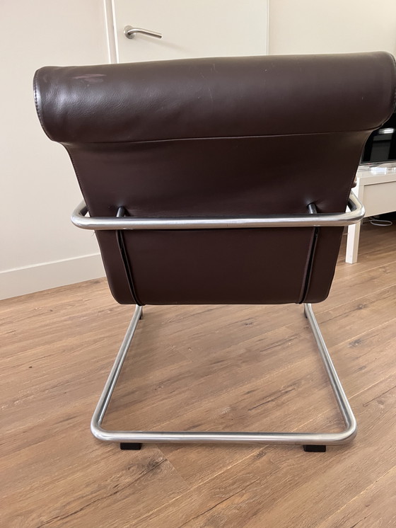 Image 1 of Sillón de cuero Harvink Deining con reposabrazos de teca