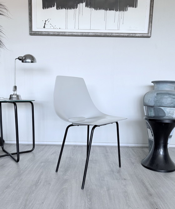 Image 1 of 4x chaises Tonneau vintage design by Pierre Guariche