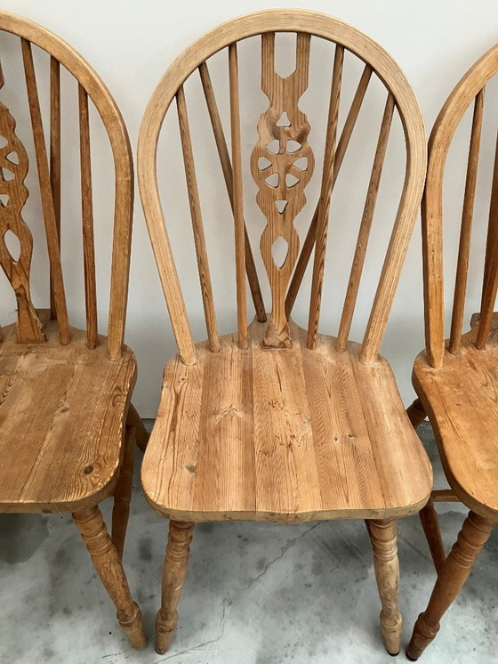 Image 1 of Ensemble de 4 chaises de salle à manger vintage Ercol à dossier à roulettes, années 1950