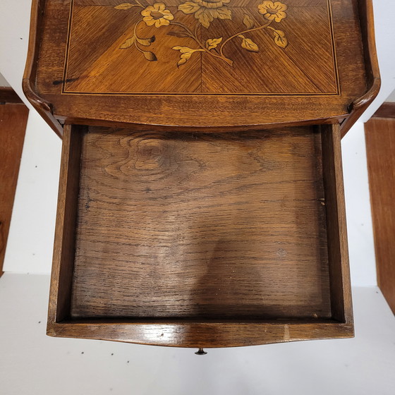 Image 1 of Mesa auxiliar trampantojo libros, estilo Napoleón III, madera y taracea, f. s. XIX - Francia 