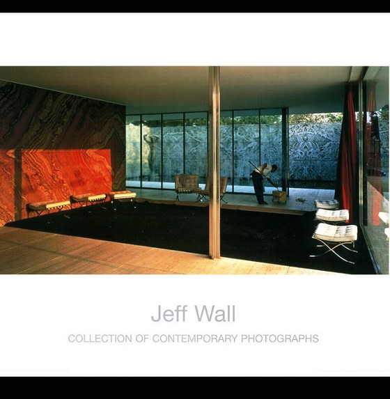 Image 1 of Wall, Jeff - Pulizia mattutina - Collezione di fotografie contemporanee