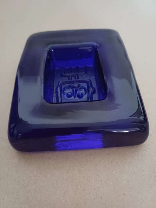 Vide-Poche / Cendrier / Plat à bibelots en verre bleu cobalt Erik Höglund pour Boda Glasbruk, années 1960 (photo 2 of 6)