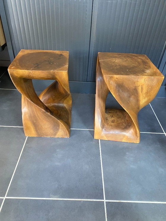 Kruk van massief, onbewerkt walnotenhout, uit één stuk gesneden, 1970 – Krukjes, Wood (photo 16 of 16)