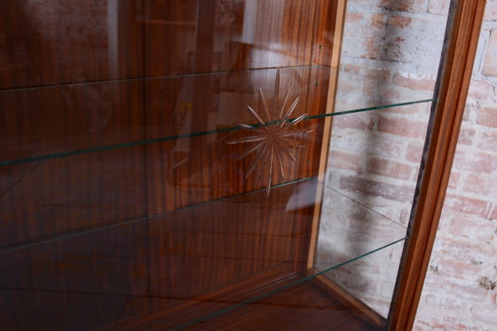 Gerestaureerde art-deco vitrinekast, mahoniehout en glas, gepolijst, Tsjechisch, jaren 1930 – Vitrinekasten (photo 16 of 22)