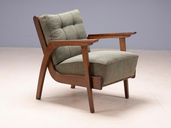 Twee vintage fauteuils uit het midden van de 20e eeuw met houten frame en groene bekleding, 68 × 78 × 84 cm (photo 5 of 8)