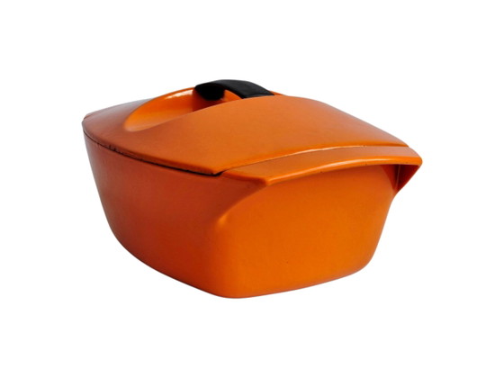 Raymond Loewy "Coquelle" Casserole Dish – Le Creuset, Kitchen accessories, Cast Iron (photo 7 of 15)