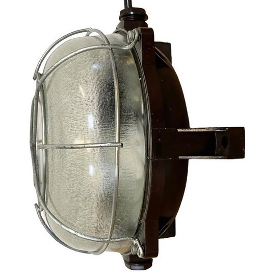 Applique ou plafonnier industriel en bakélite brune, années 1970