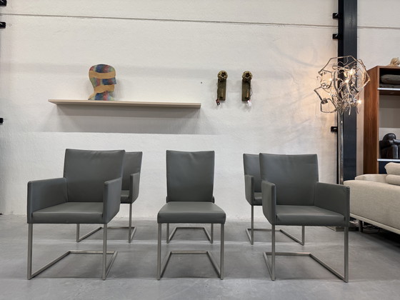 Image 1 of 6 Bert Plantagie Tidy & Misty Eetkamerstoelen Grijs Leer