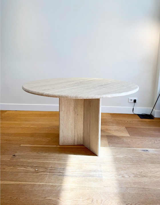 Image 1 of Vintage Italiaanse travertin ronde eettafel ⌀ 120cm