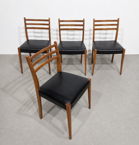 Set van 4 Scandinavische vintage eetkamerstoelen – Skai, Wood (photo 5 of 5)