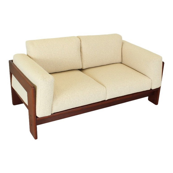 Image 1 of Canapé deux places « Bastiano » restauré en boucle blanc cassé et noyer par Afra et Tobia Scarpa pour Gavina, 1966