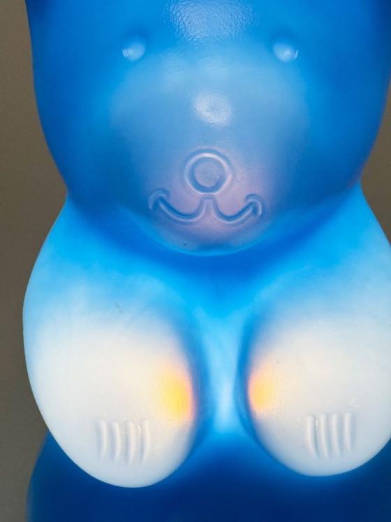 Image 1 of Lampe vintage en forme d'oursons en gélatine – Design pop des années 1990 (Allemagne)