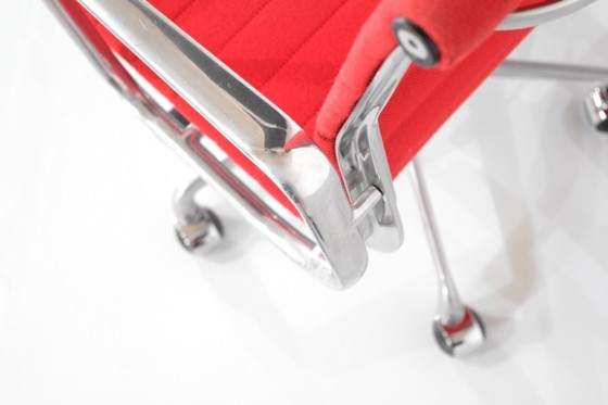 Image 1 of Stoel "EA 117" van Charles Ray Eames voor ICF, Verenigde Staten, 1969.