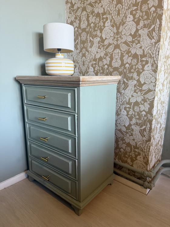 Image 1 of Cómoda pequeña