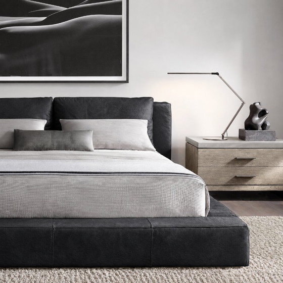 RH Black Cloud Letto a Pannelli in Pelle - King Size, Restoration Hardware, Letti matrimoniali, Tessile, Nero (foto 4 di 5)