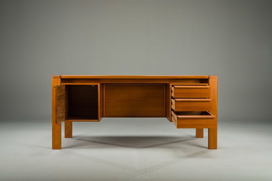 Image 1 of  Freistehender Teakholz-Schreibtisch von Gv Møbler, Mid-Century, 1960er Jahre