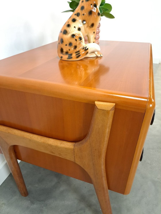 Image 1 of Commode en teck avec poignées en métal noir, meuble TV