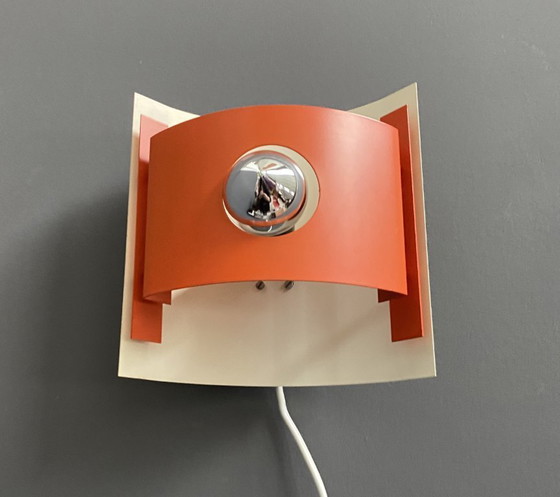 Image 1 of Oranje metalen Anvia Holland wandlamp uit de jaren 70, ruimtevaartstijl.