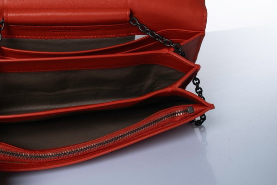 Bottega Veneta, Geldbörse mit Kette aus rotem Leder – Crossbody-Taschen, Calfskin (photo 9 of 12)