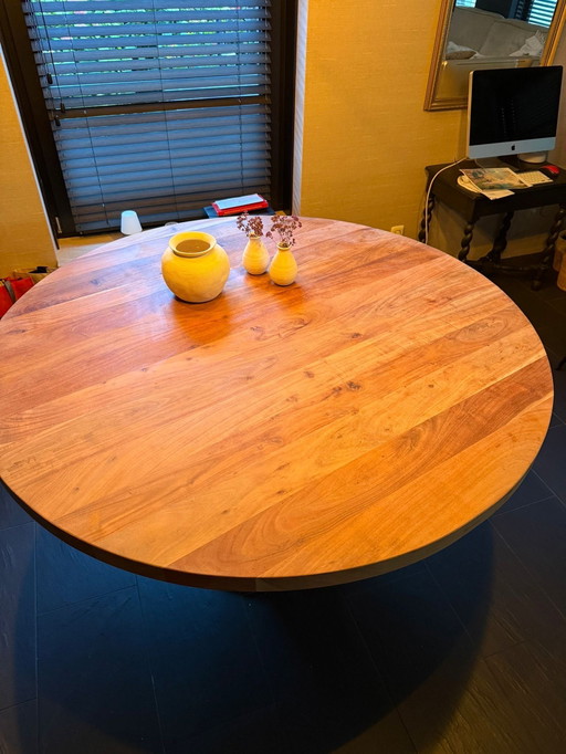Ronde eettafel 150 cm. 