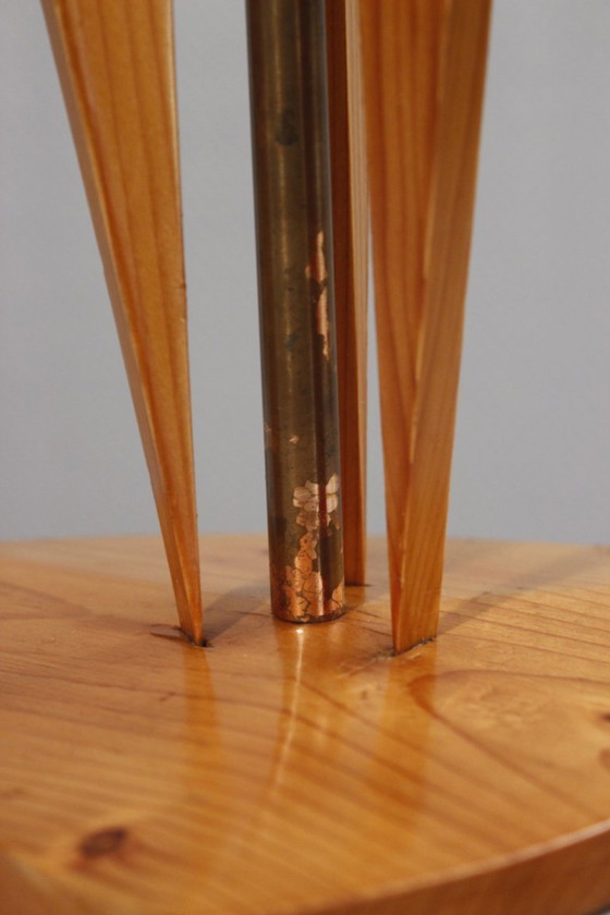 Image 1 of Lampada da tavolo vintage in stile modernista Art Déco degli anni '50, in pino e metallo