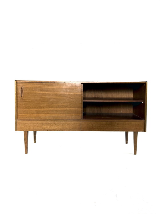 Image 1 of Vintage notenhouten TV-kast/LP-kast ‘60