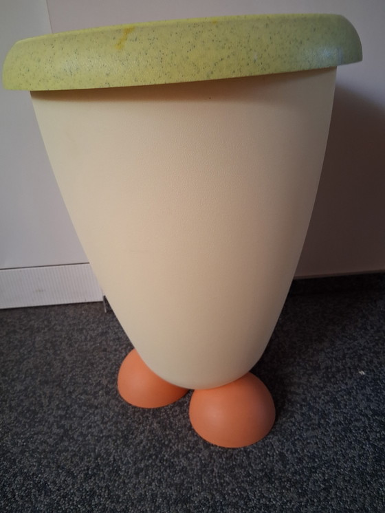 Image 1 of Gio Style, Memphis Style Wäschekorb, Mülleimer 1980