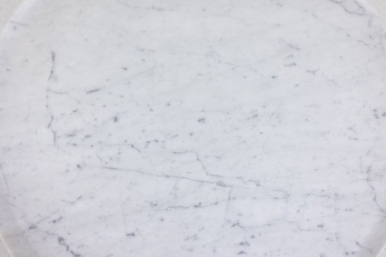 Image 1 of Paar ausziehbare Tische aus Carrara-Marmor. Zeitgenössisch.