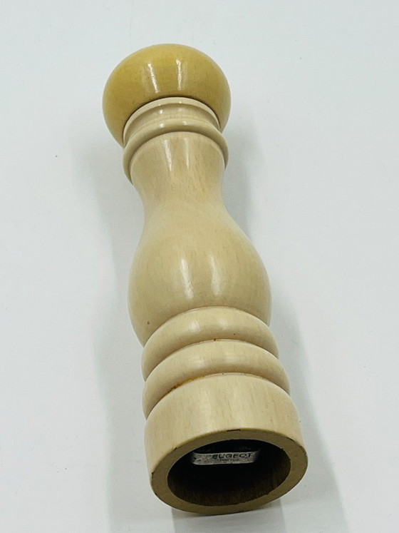 Peugeot Paris 22cm Wooden Pepper Mill – Kitchen accessories (photo 3 of 7)