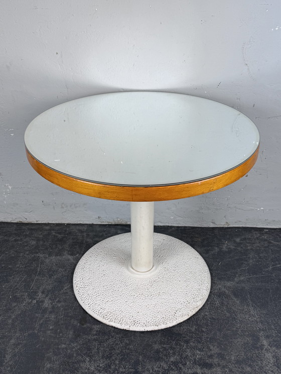 Table d'appoint vintage des années 1960 – Tables d'appoint, Cast Iron, Glass (photo 4 of 7)