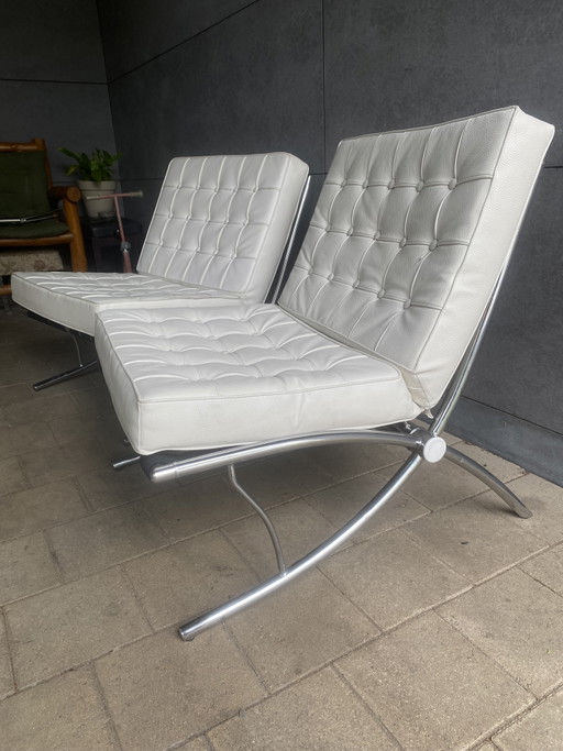 2 Design zetels wit leder