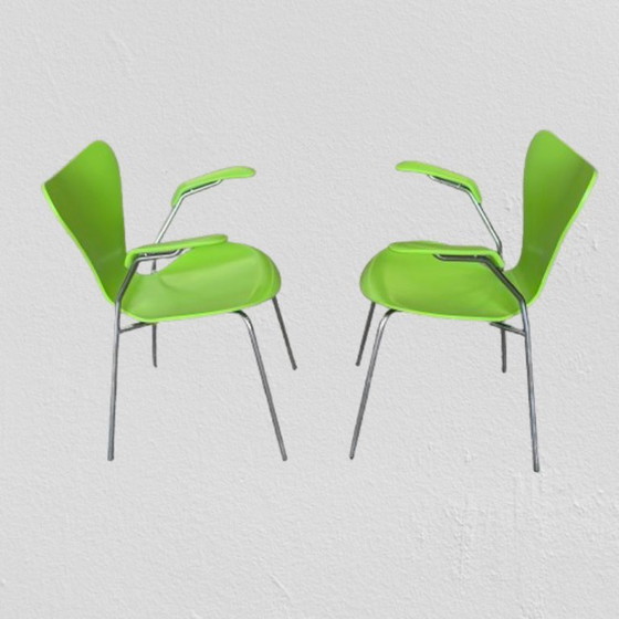 Image 1 of Series 7 3207 Armchairs By Arne Jacobsen For Fritz Hansen