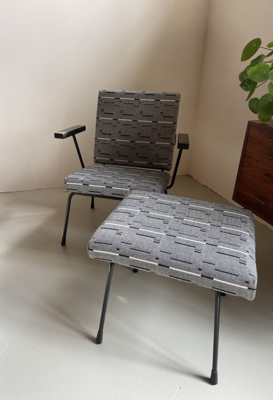 Gispen 1401 Armchair With Ottoman 1801 – Metal, Wool (photo 6 of 10)