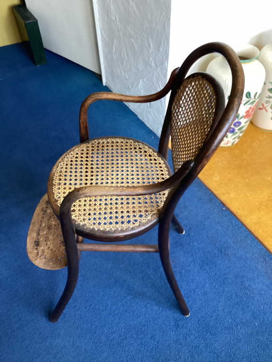 Image 1 of Silla infantil Thonet original antigua