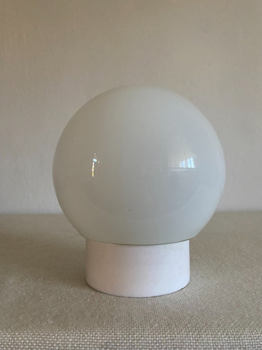 Vintage Space Age Opalglas Kugel Wand- & Deckenleuchte, 1970er