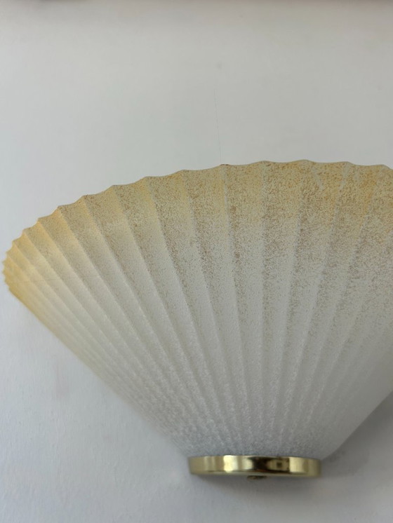 Image 1 of Coppia di applique vintage a conchiglia, vetro e ottone, Francia, 1970