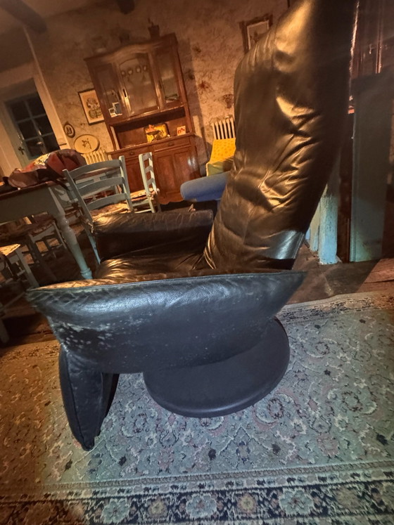 80s vintage black leather adjustable recliner chair, swivel (photo 11 of 15)