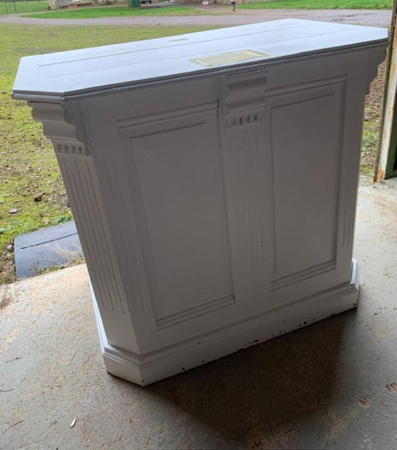 Image 1 of Contatore bianco con meccanismo per monete in ottone