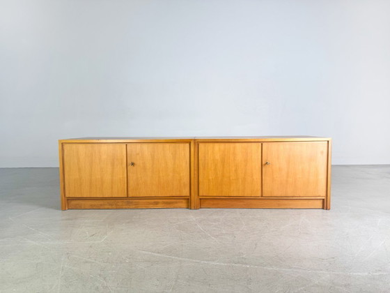 Image 1 of 2x credenza originale del Medioevo WK Möbel cassettiera in noce