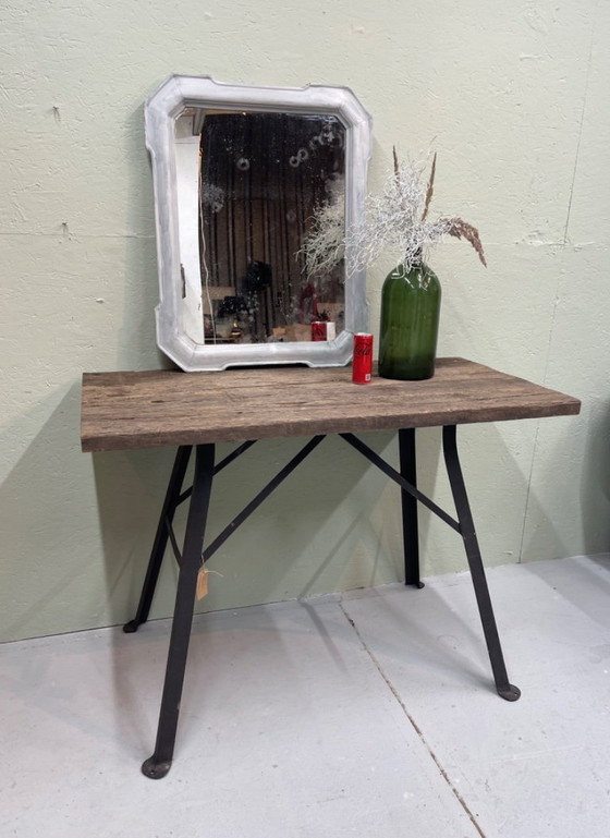 Image 1 of Stabile Werkbank von einem alten Schiff