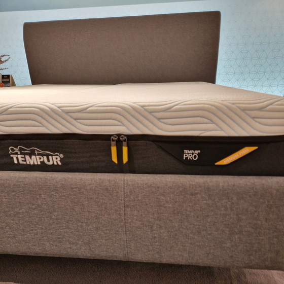 Image 1 of Cama de relax TEMPUR - 160x200